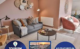 Bournecoast - Stylish Flat With Balcony - Sea Views - 10 Min Walk To Beach - Parking - Wifi - Fm8407